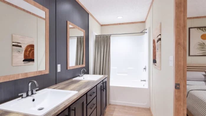 Hudson bathroom home features