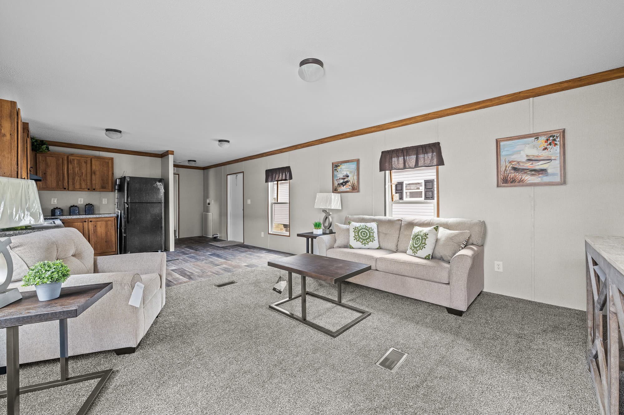 Dash 2 interior home features