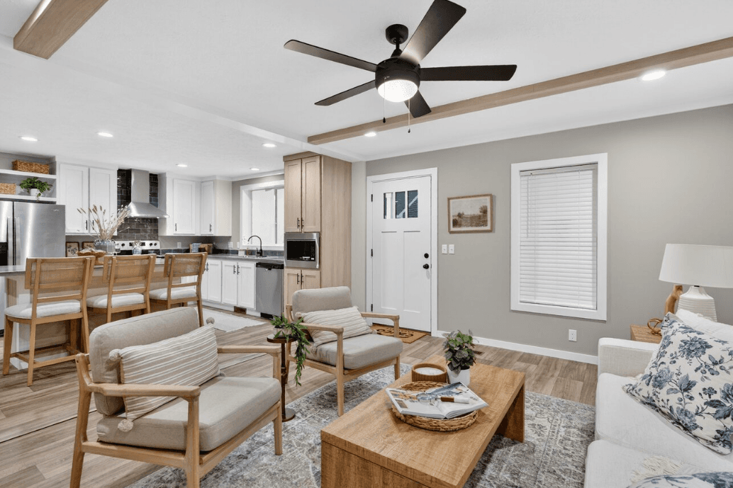 Outlook 28542f interior home features