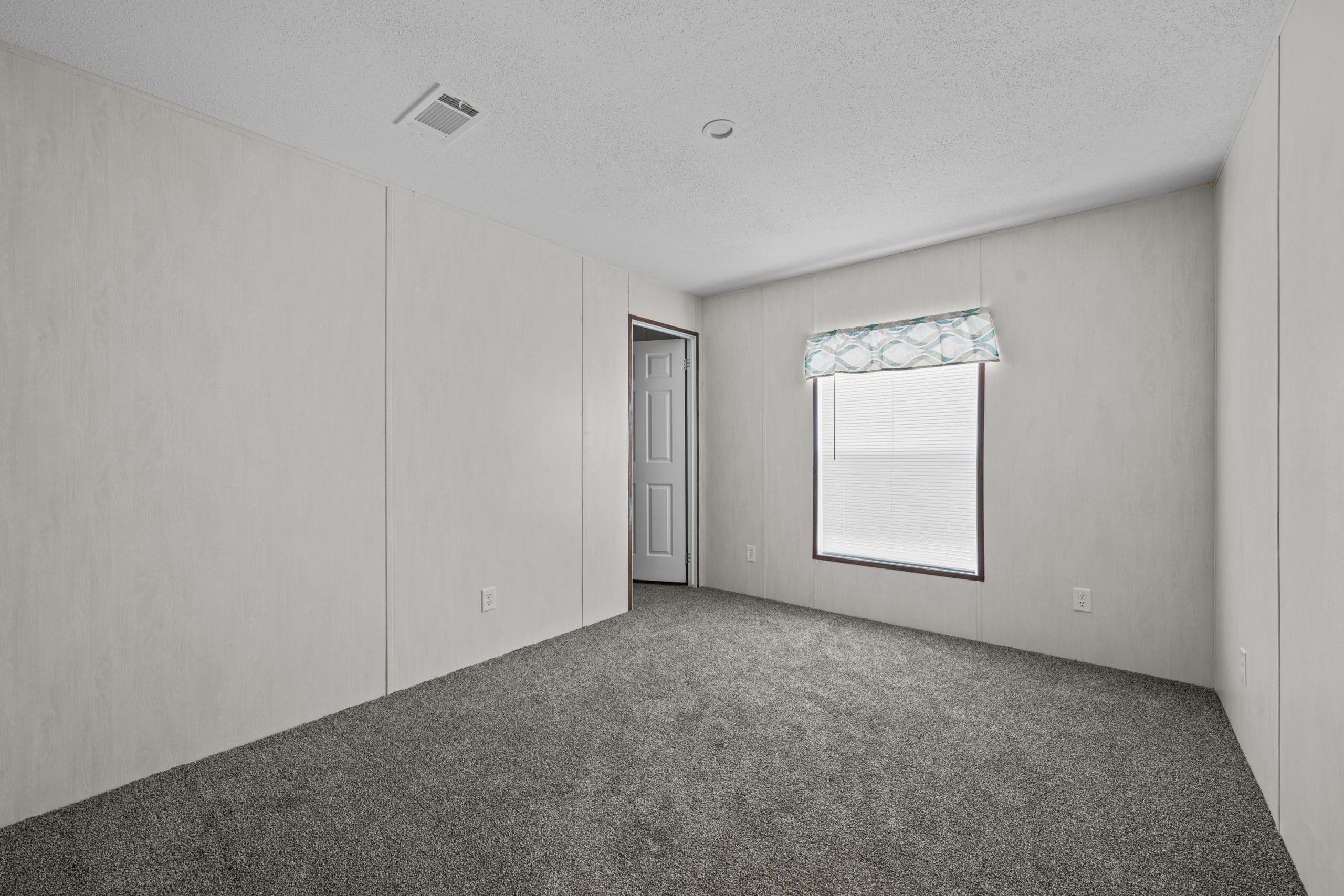 Trenton bedroom home features