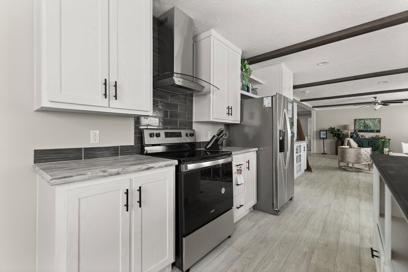 Beam house 32603x kitchen home features