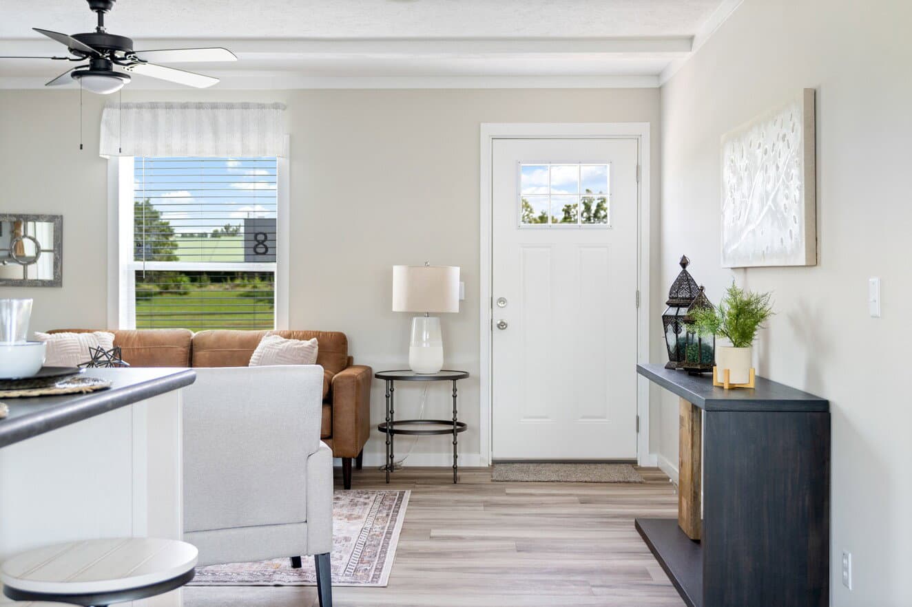 Champ 28563t interior home features