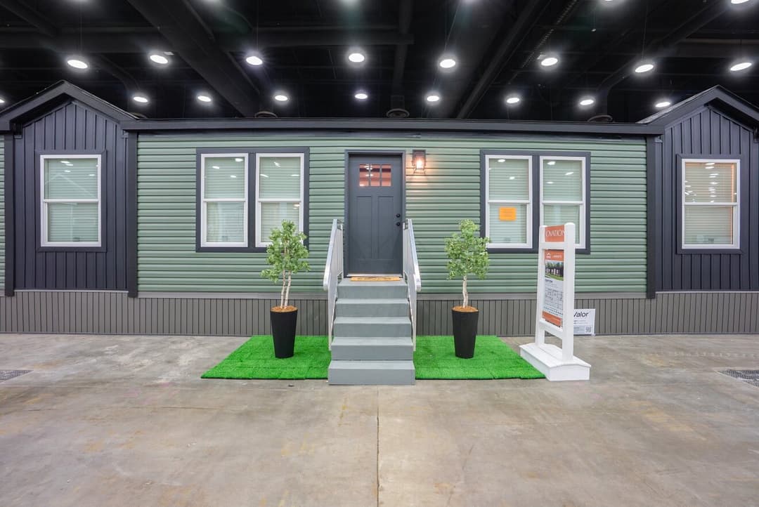 Ignition 32704e exterior home features
