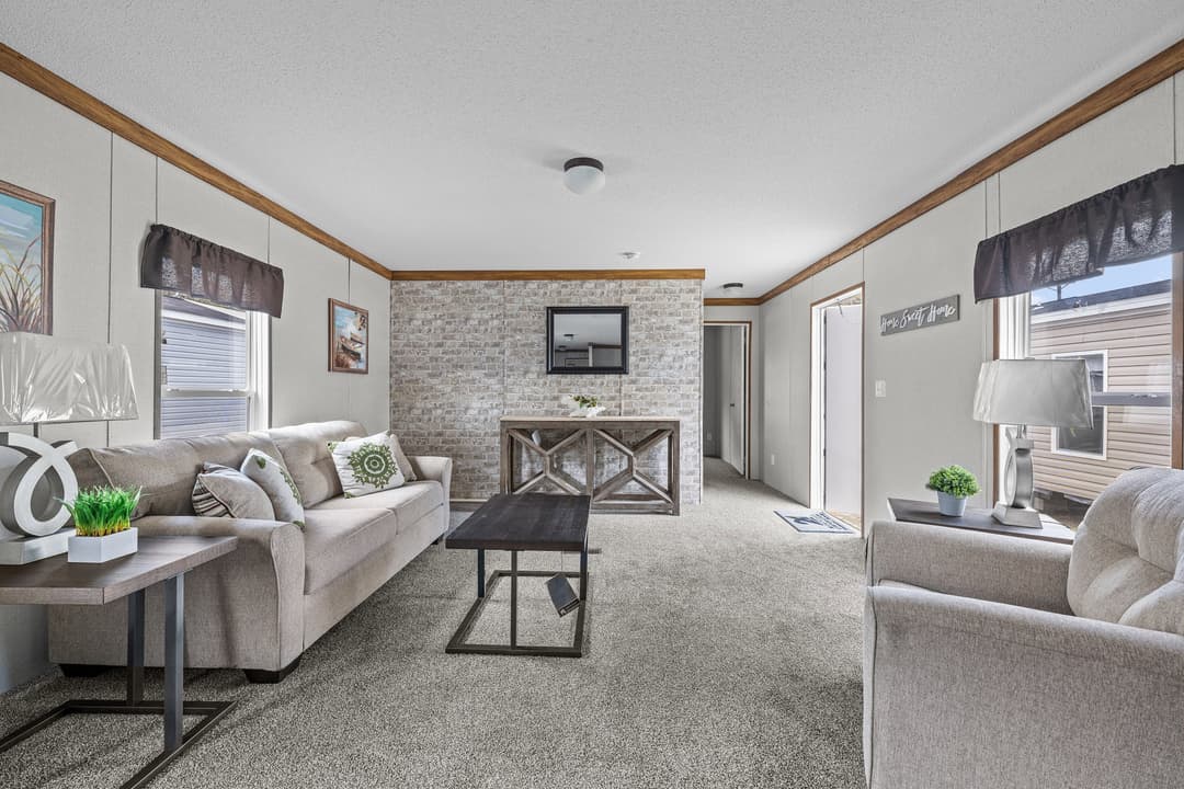 Dash 3 interior home features
