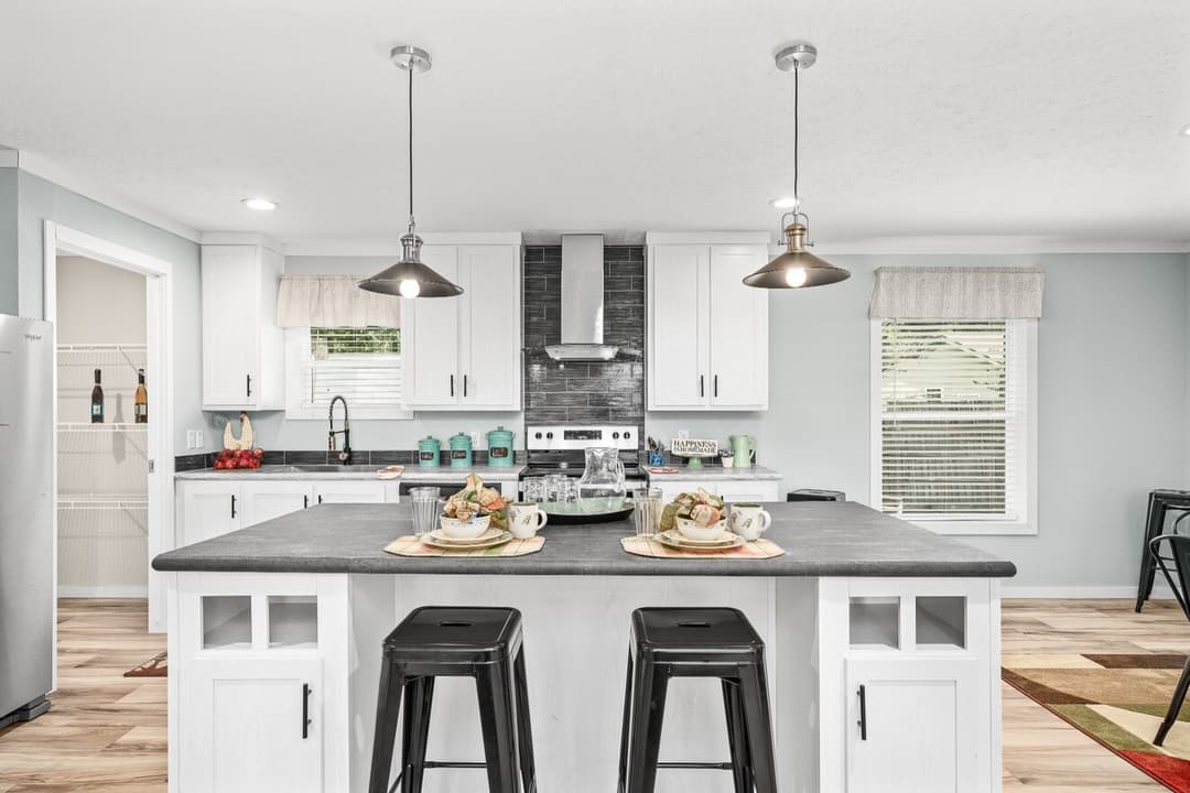 X model 32684x kitchen home features