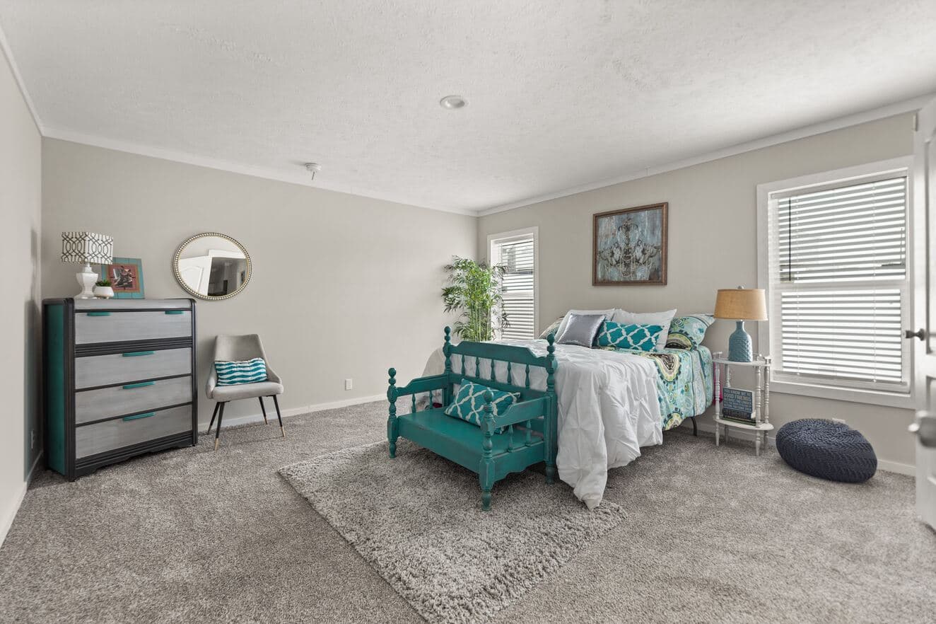 Beam house 32603x bedroom home features