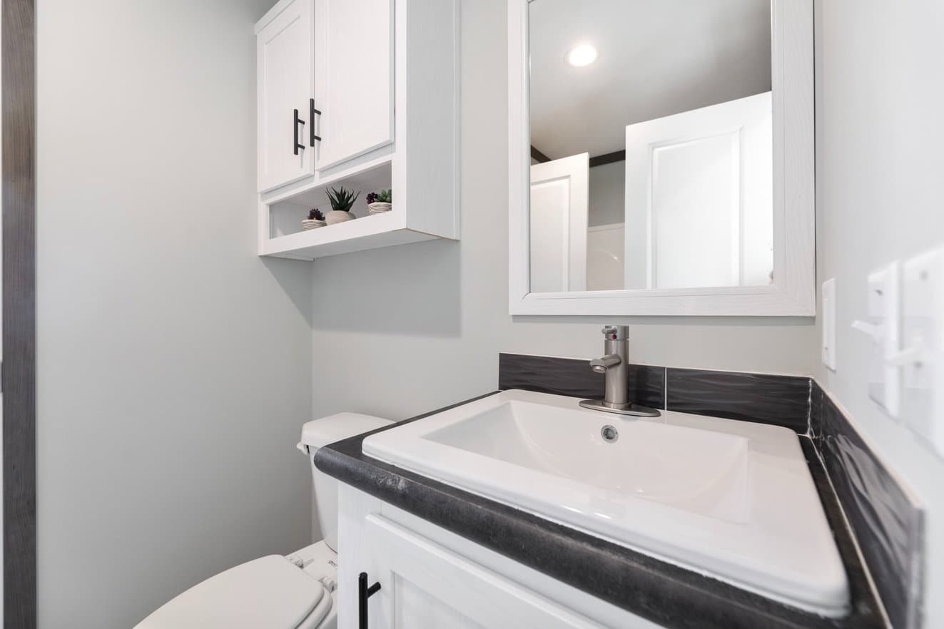 Pioneer 16763k bathroom home features