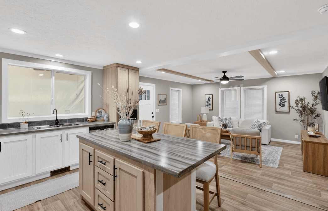 Outlook 28542f kitchen home features