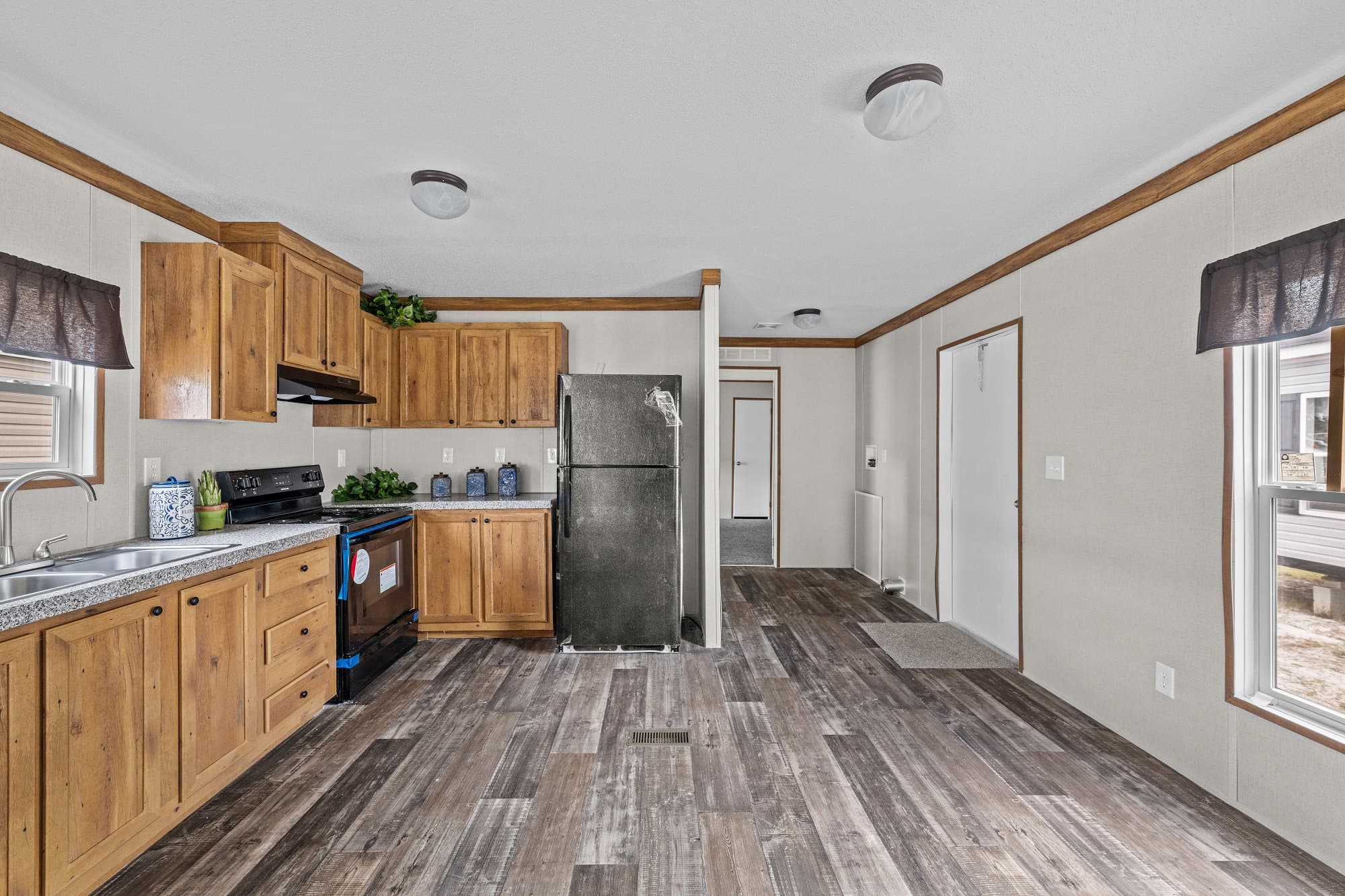 Dash 2 kitchen home features