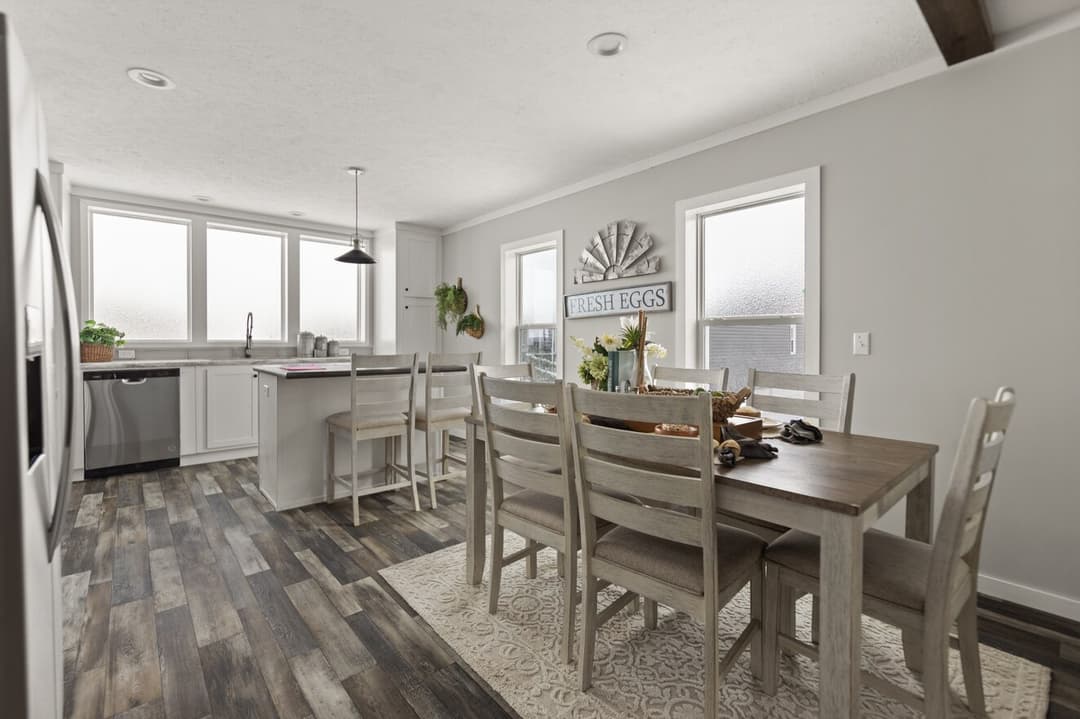 Bella 28483h interior home features