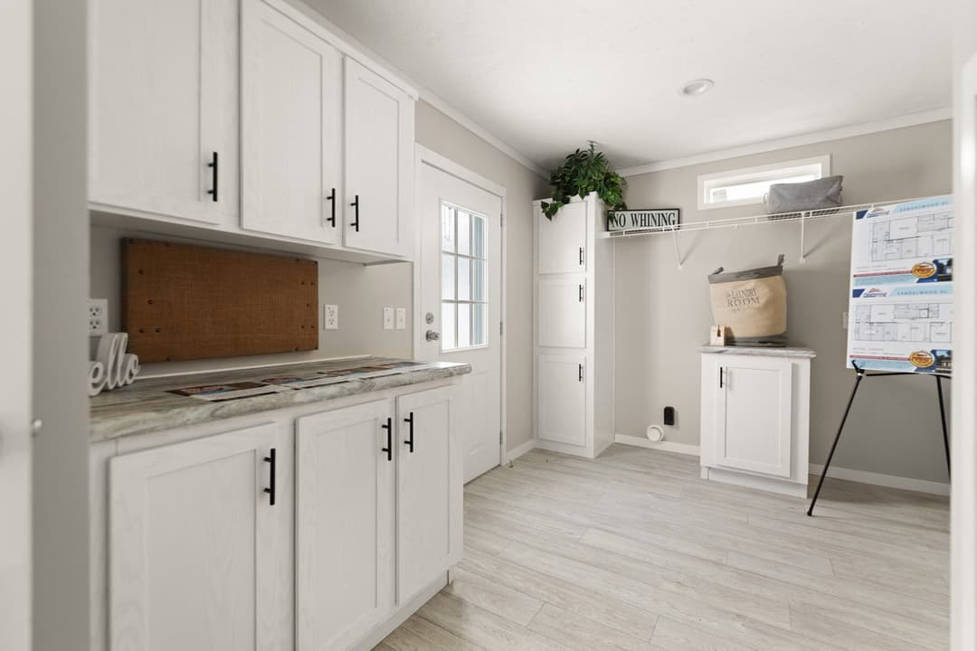 Big beam house 32663x interior home features